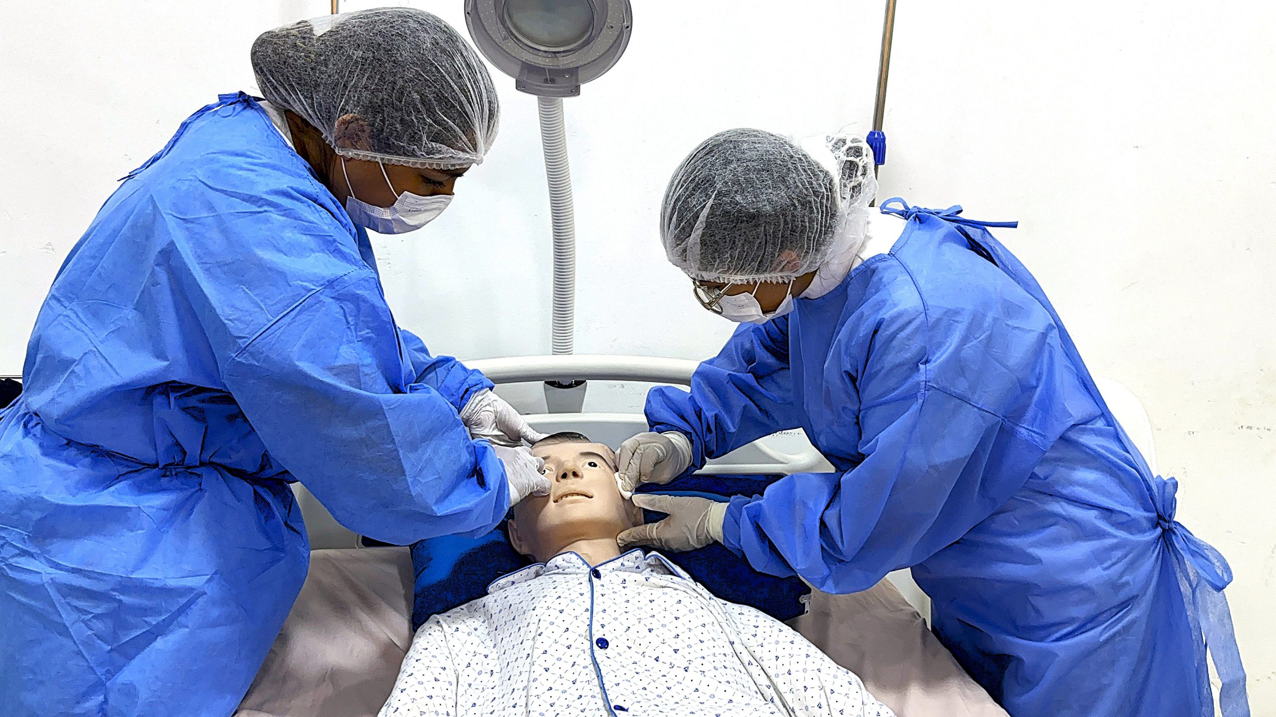 Prácticas de Farmacia y Enfermería